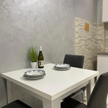 Διαμέρισμα Infinity Obrenovac, Sa Parkingom Privatnim Ομπρένοβατς