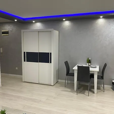 Infinity Obrenovac, Sa Parkingom Privatnim 公寓 *