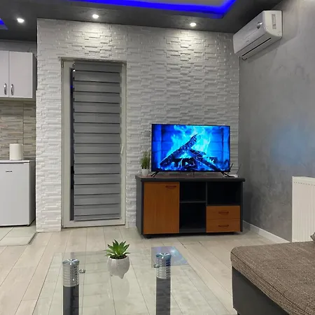 Infinity Obrenovac, Sa Parkingom Privatnim
