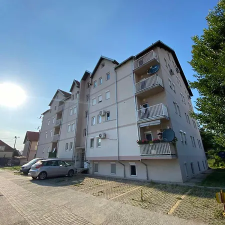 Infinity Obrenovac, Sa Parkingom Privatnim 아파트 Obrenovac (Belgrade)