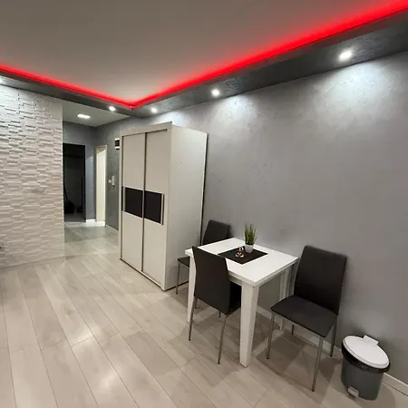 Infinity Obrenovac, Sa Parkingom Privatnim *