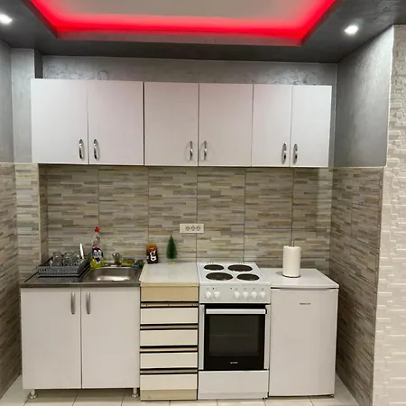 Infinity Obrenovac, Sa Parkingom Privatnim * Ομπρένοβατς