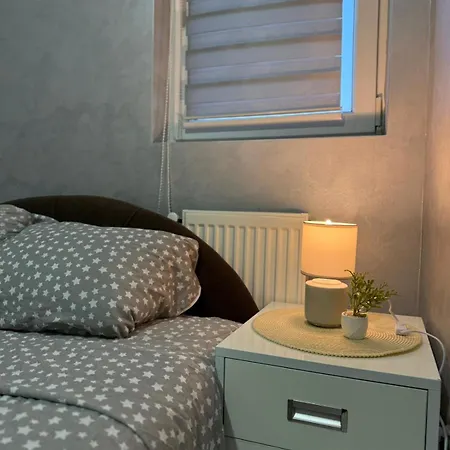 Infinity Obrenovac, Sa Parkingom Privatnim * Ομπρένοβατς