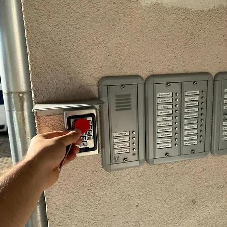 Infinity Obrenovac, Sa Parkingom Privatnim