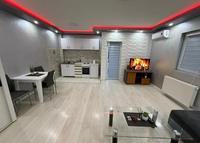 Infinity Obrenovac, Sa Parkingom Privatnim Apartament